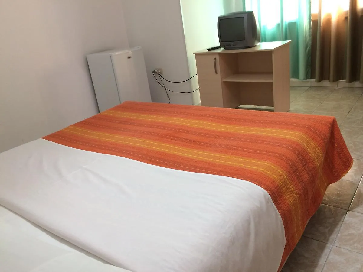 **  Eder Hotel Τίρανα Αλβανία